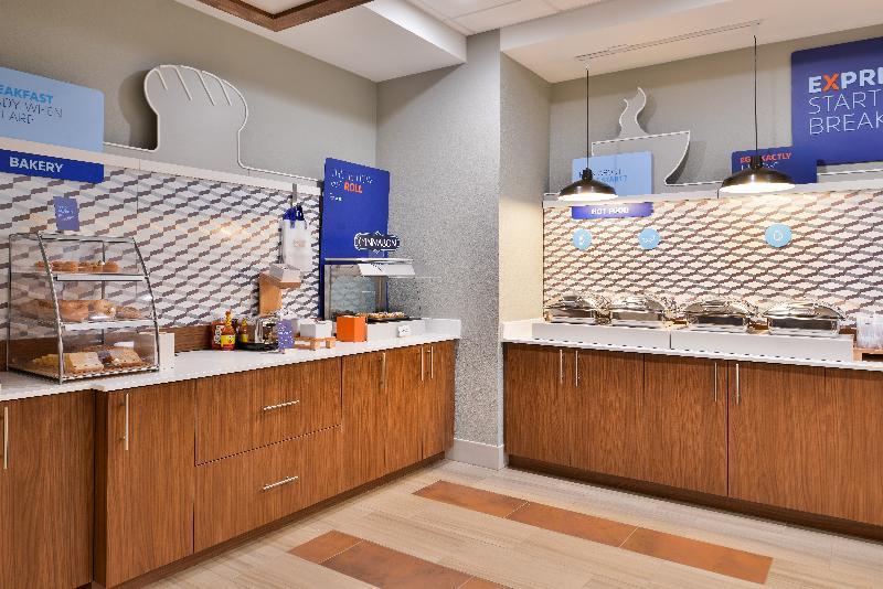 Holiday Inn Express - Early By Ihg Exterior foto